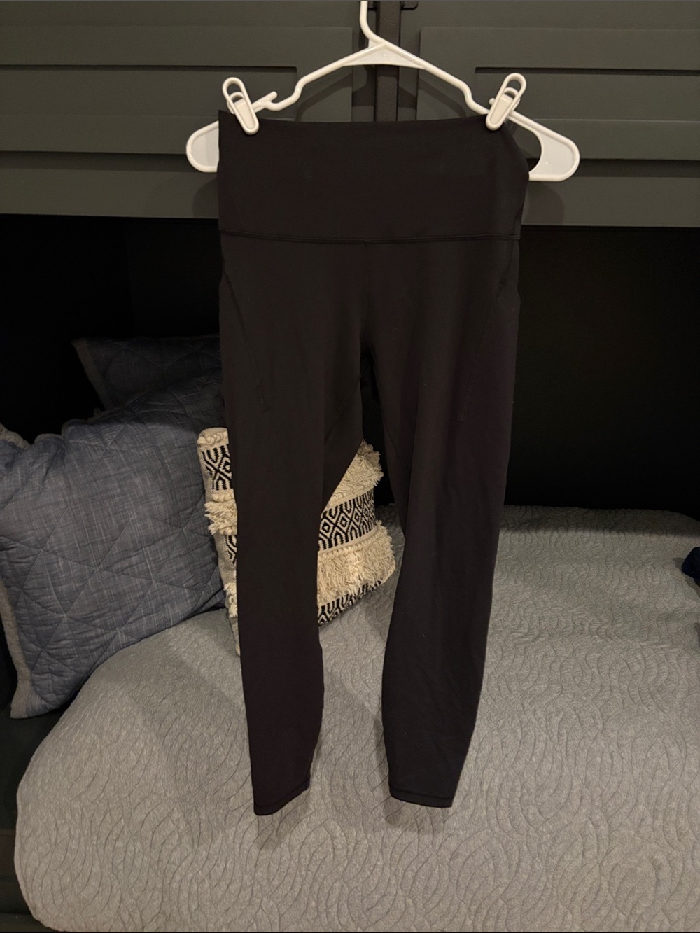 (Women’s Size 8) lulu lemon leggings